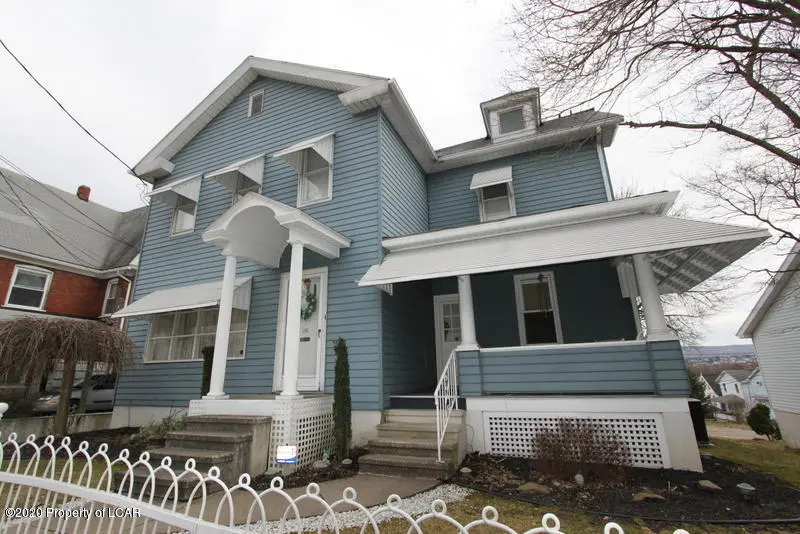 26 W Shawnee Avenue, Plymouth in Plymouth