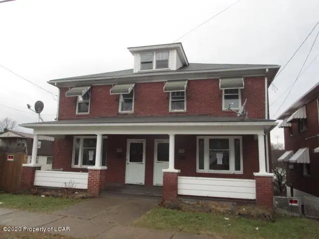 296-298 Lee Park Avenue, Hanover Township in Hanover Township