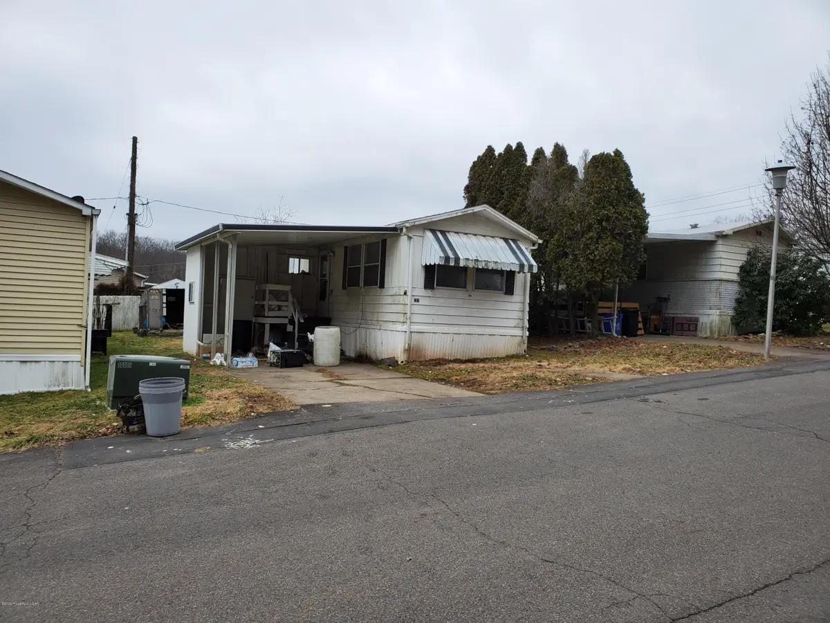 46 San Souci Court, Hanover Township in Hanover Township