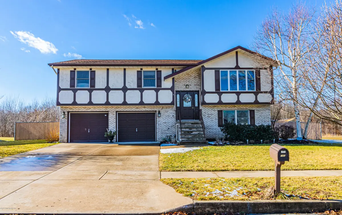 143 Cannery Drive, Larksville in Larksville