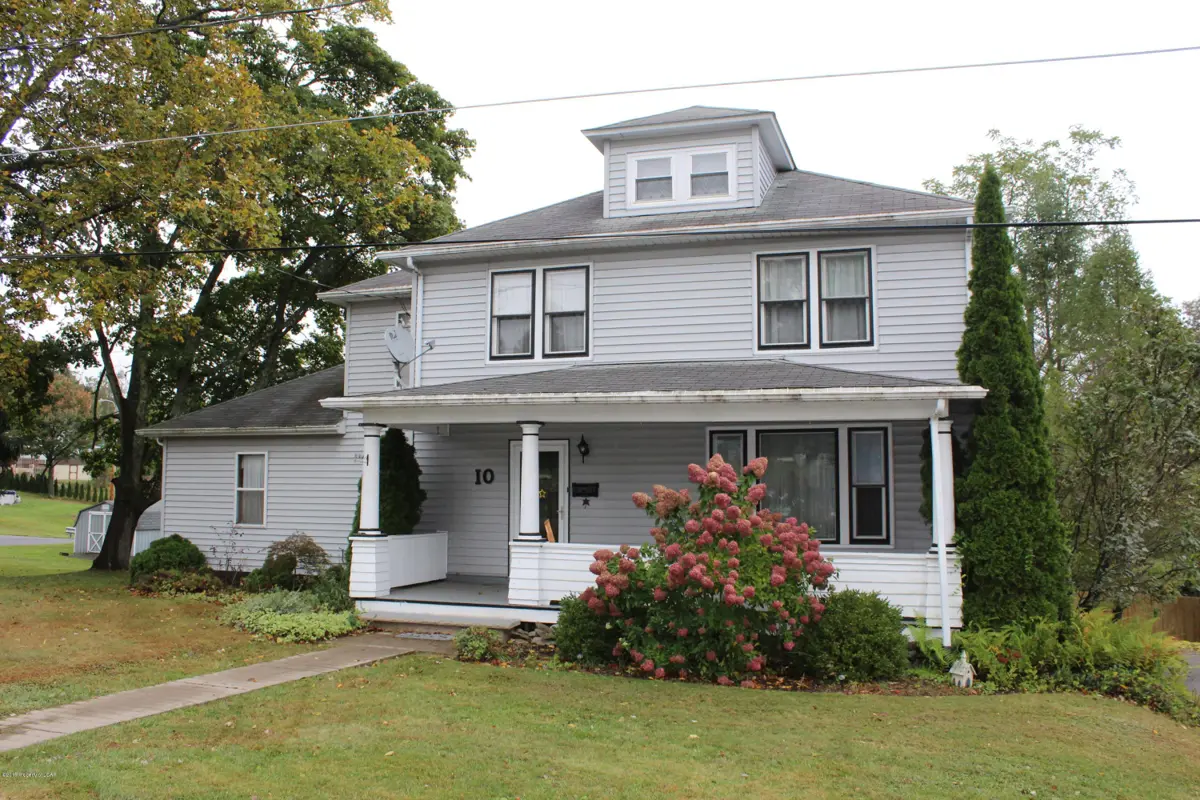 10 Oaklawn Avenue, Mountain Top in Mountain Top