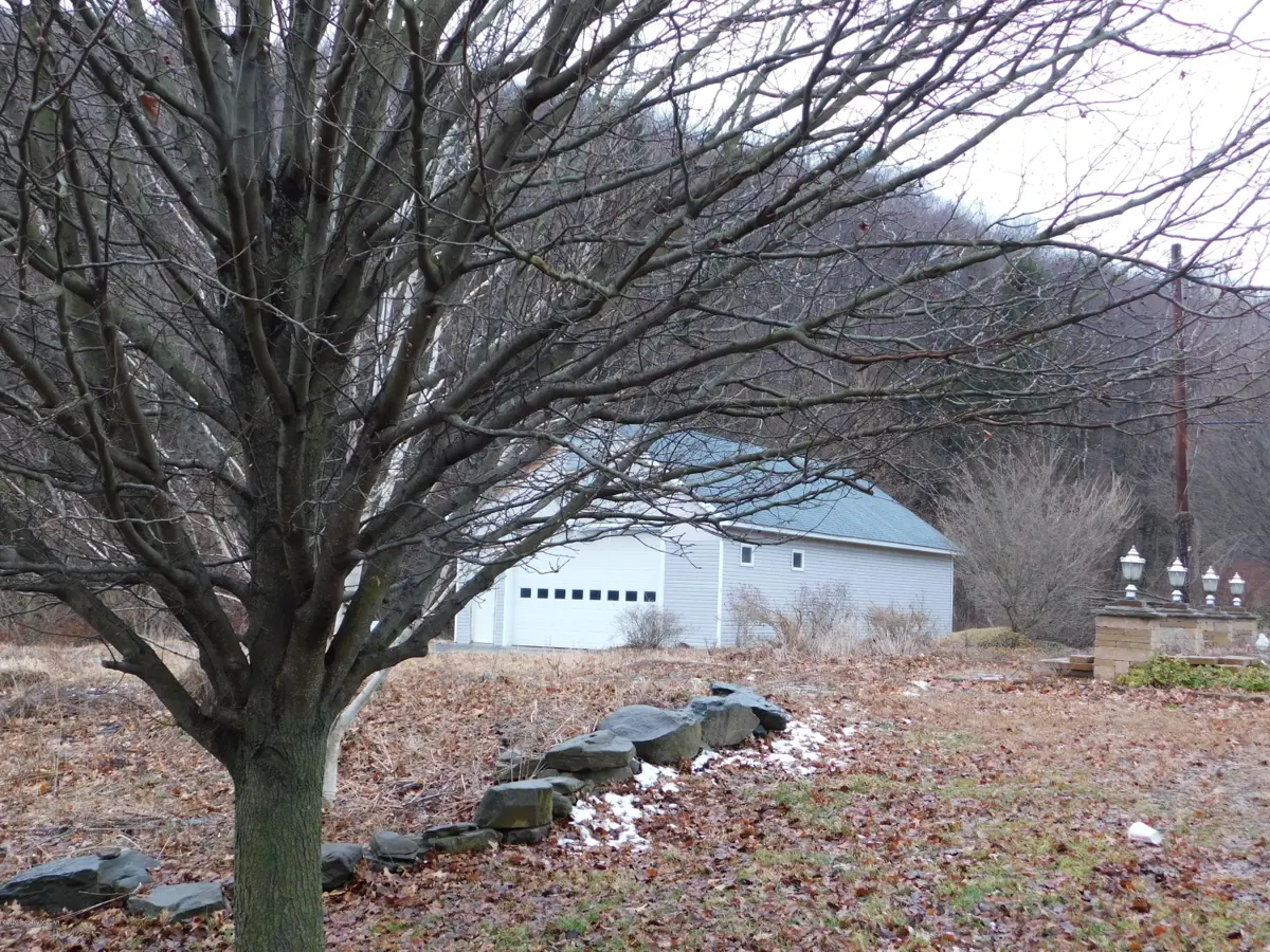 2042 Schooley Road, Harding in Harding