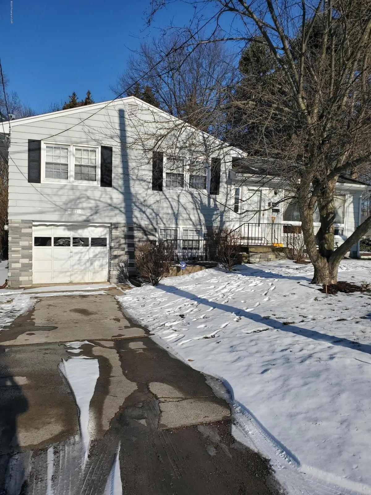 711 Ohara Street, Scranton in Scranton