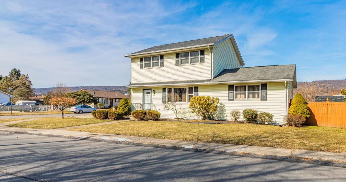 159 E Broadway Street, Larksville in Larksville