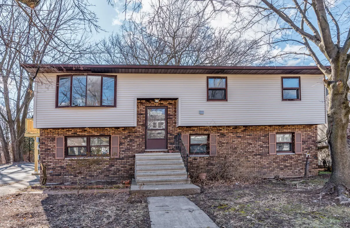 386 Northampton Street, Edwardsville in Edwardsville