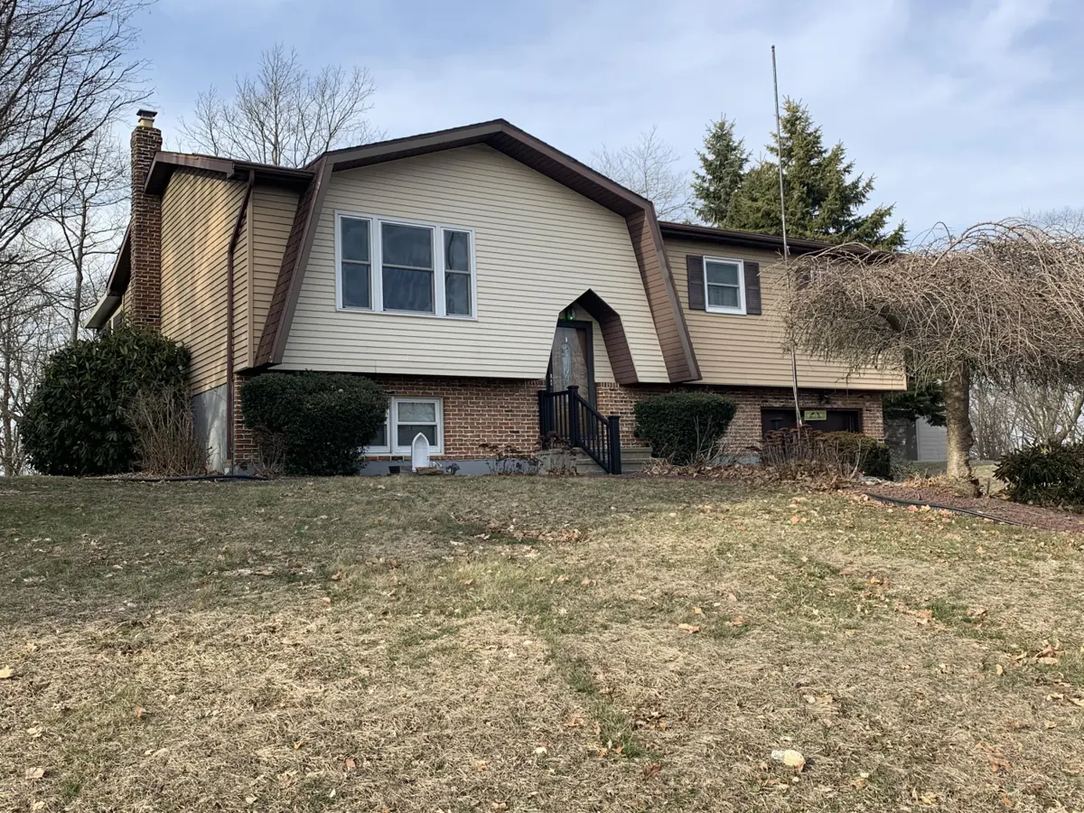 135 Crest Road, Hazle Township in Hazle Township