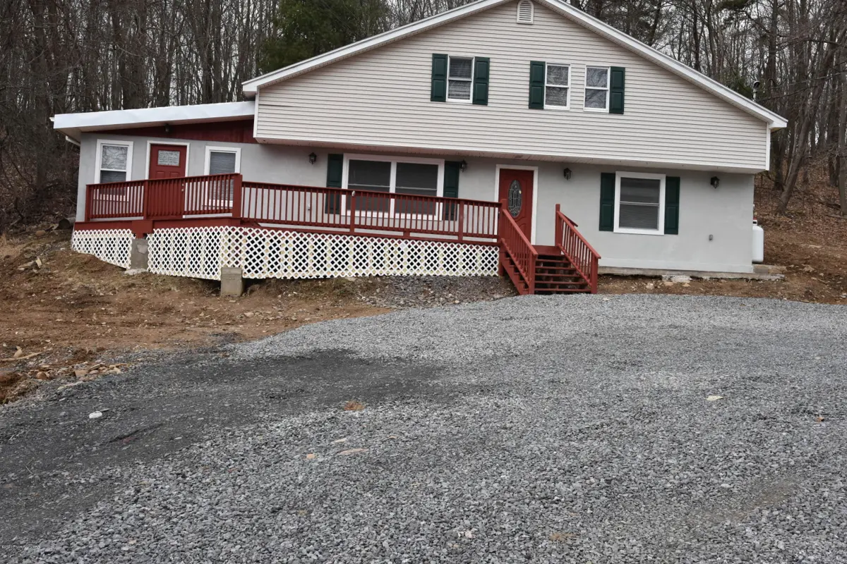 1279 Mountain Road, Larksville in Larksville