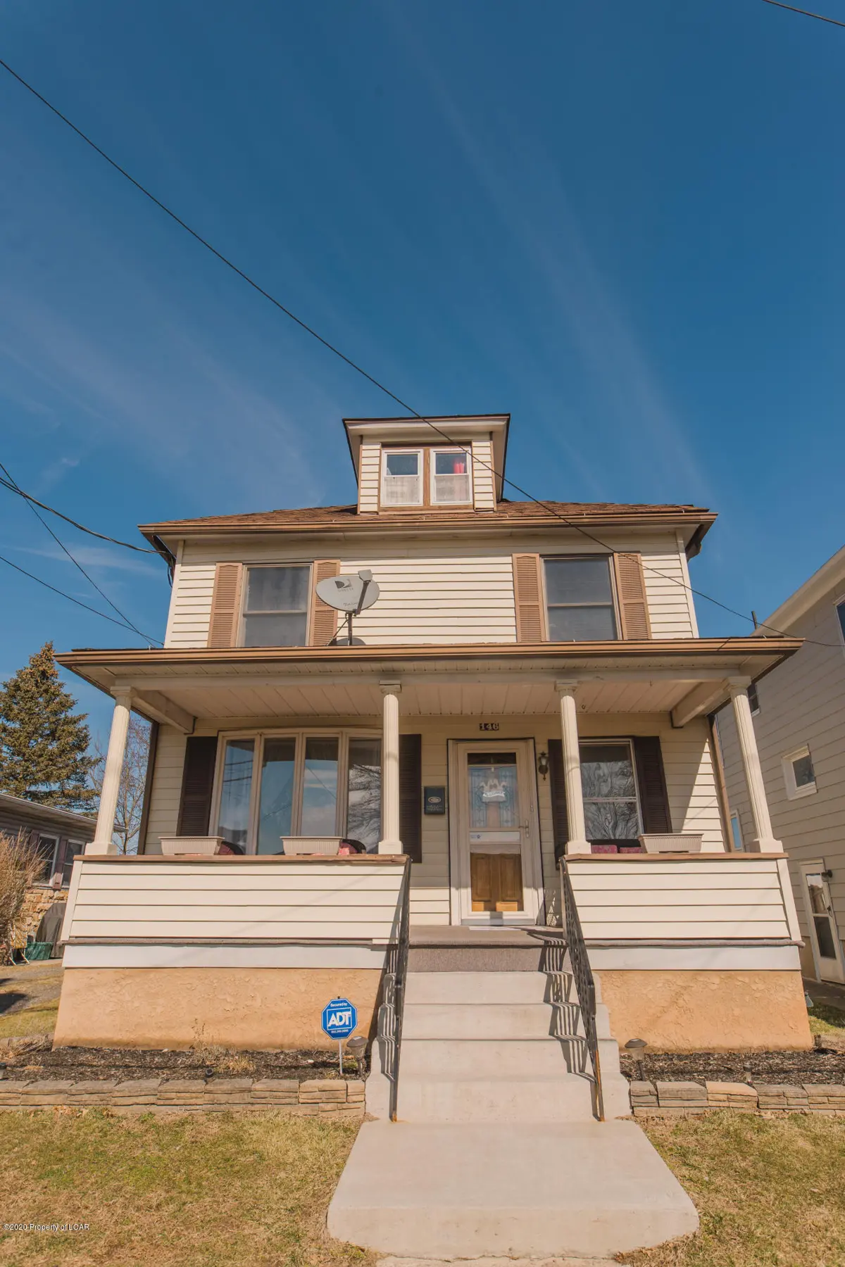 146 E 7th Street, Wyoming in Wyoming