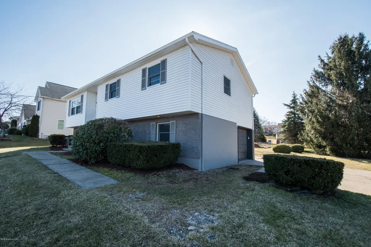 40 Redwood Drive, Laflin in Laflin