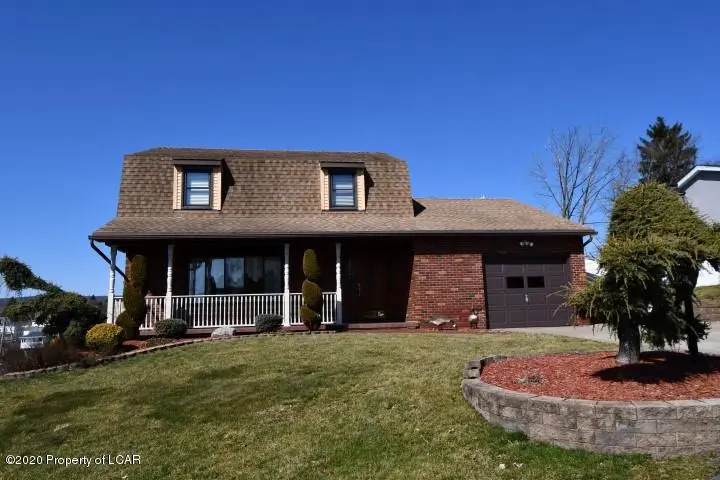 4 Clinton Drive, Hanover Township in Hanover Township