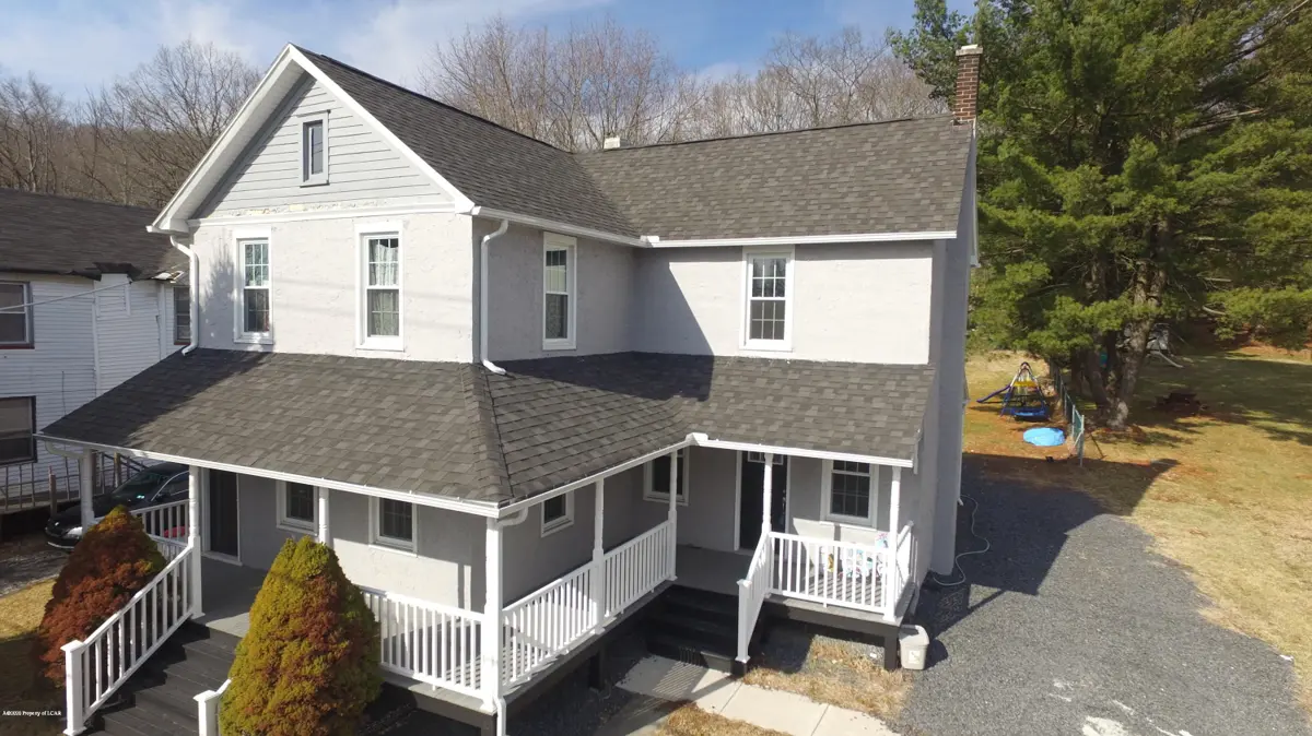 126 Woodlawn Avenue, Mountain Top in Mountain Top