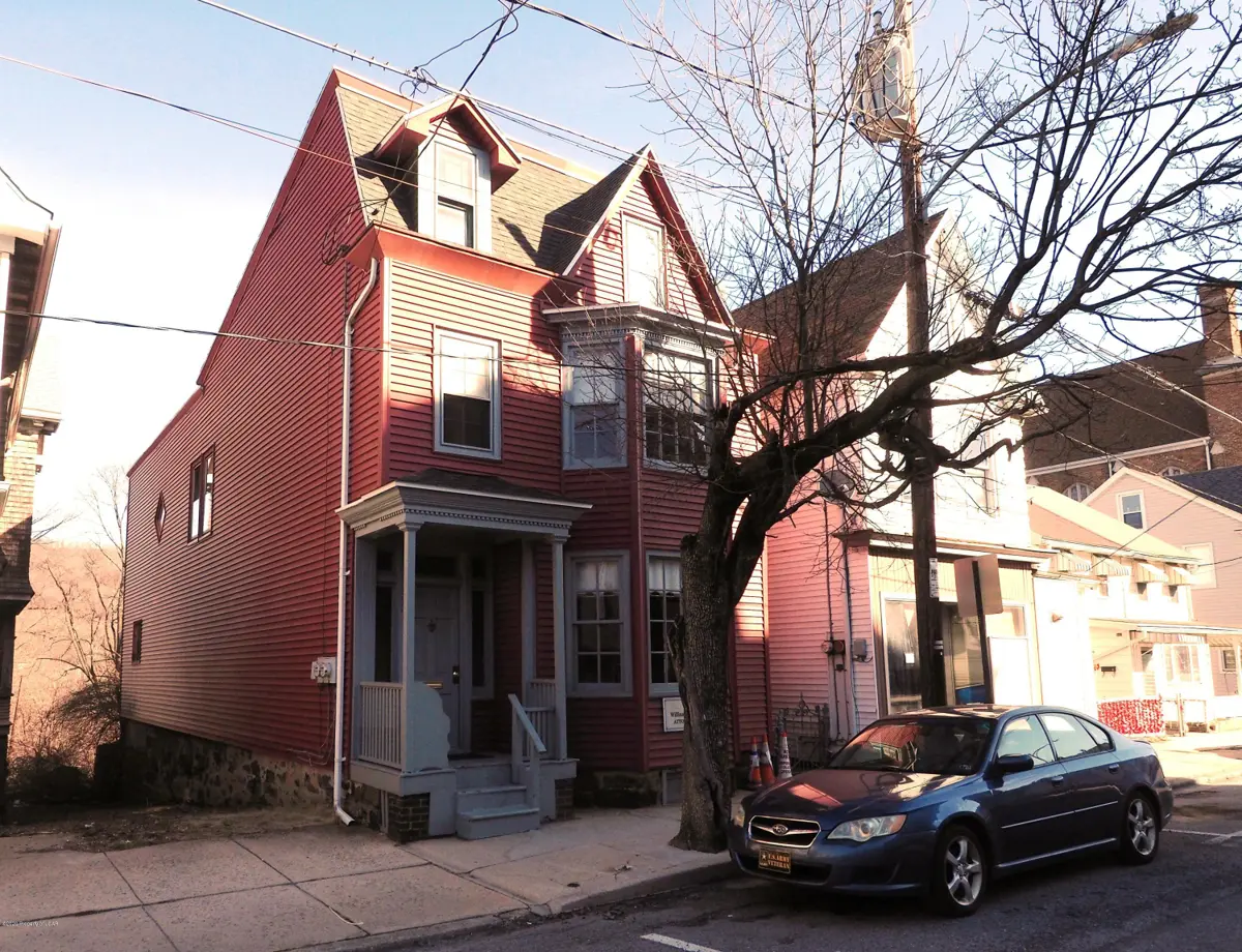 113 W Ridge Street, Lansford in Lansford