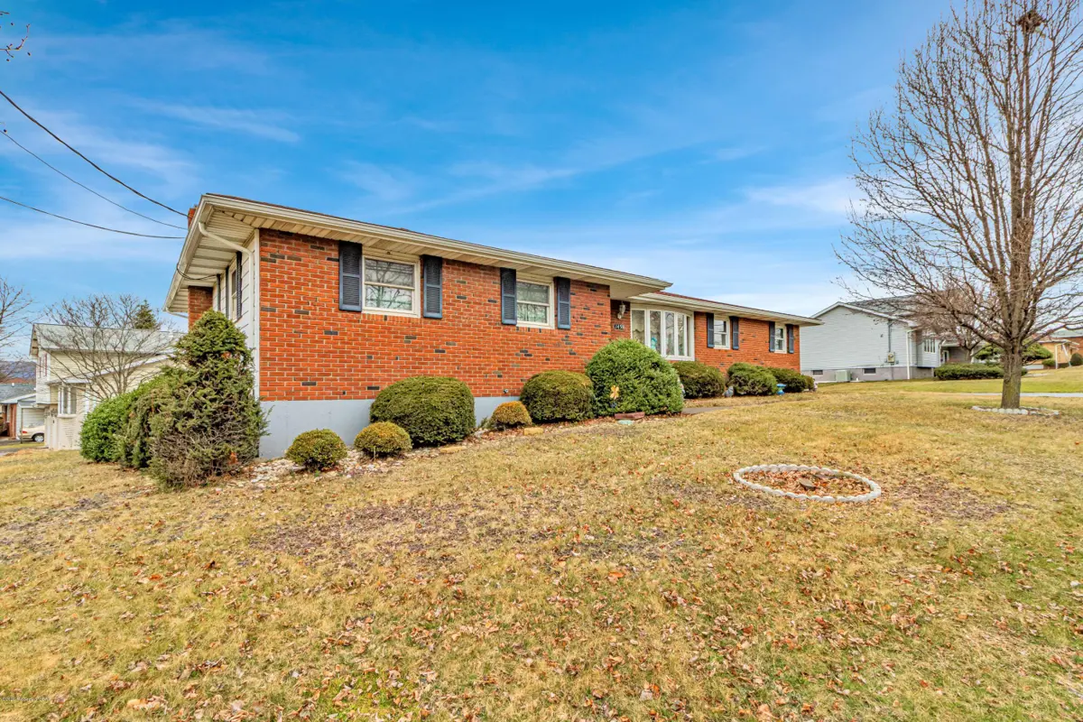 1459 S Main Street, Hanover Township in Hanover Township