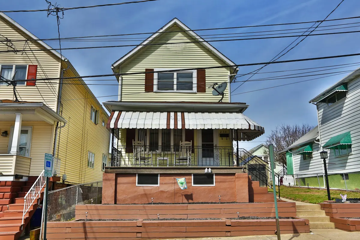 230 W Noble Street, Nanticoke in Nanticoke