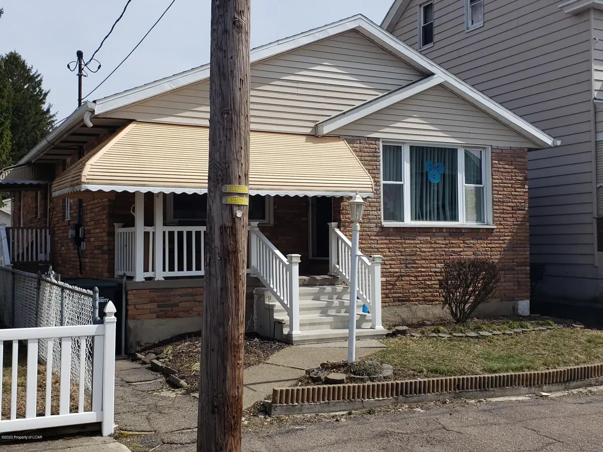 879 N James Street, Hazleton in Hazleton