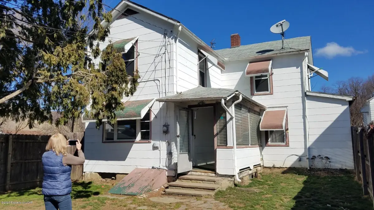 109 R Washington Street, Edwardsville in Edwardsville