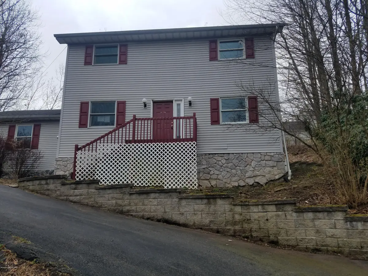 454 Willowbrook Rd, Clarks Summit in Clarks Summit