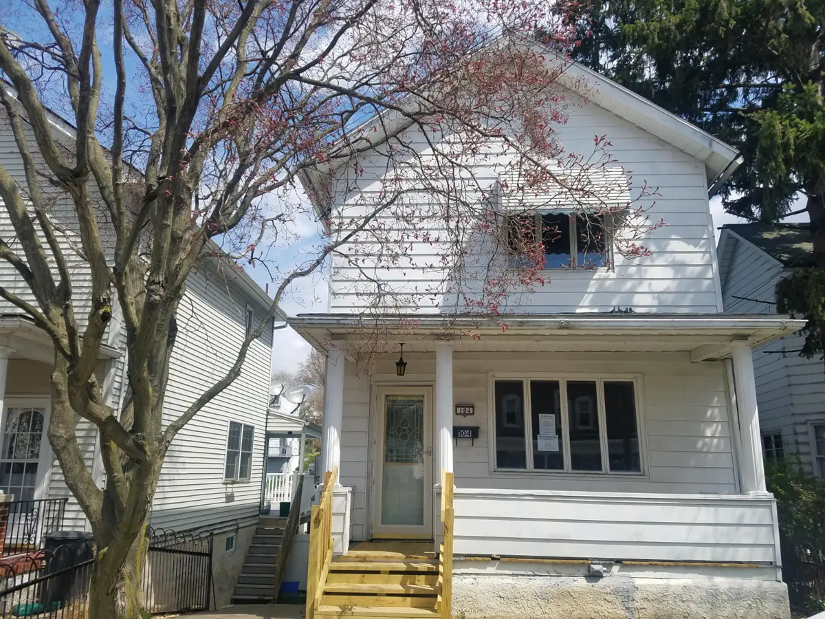 104 E Columbus Ave, Pittston in Pittston