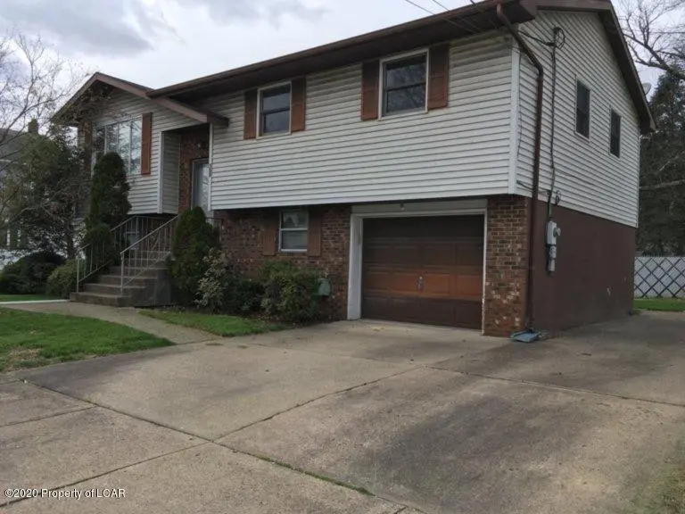 752 Mercer Avenue, Kingston in Kingston