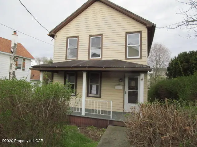 122 Brick Street, Throop in Throop