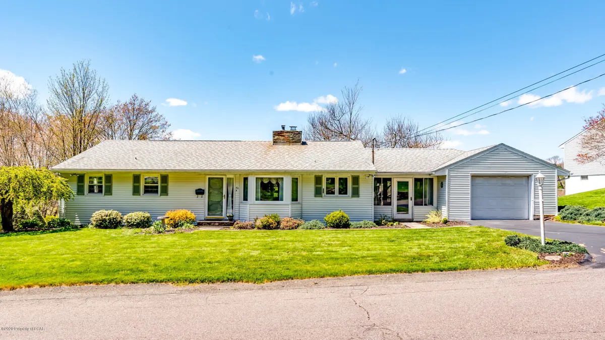 62 Hickory St, Trucksville in Trucksville