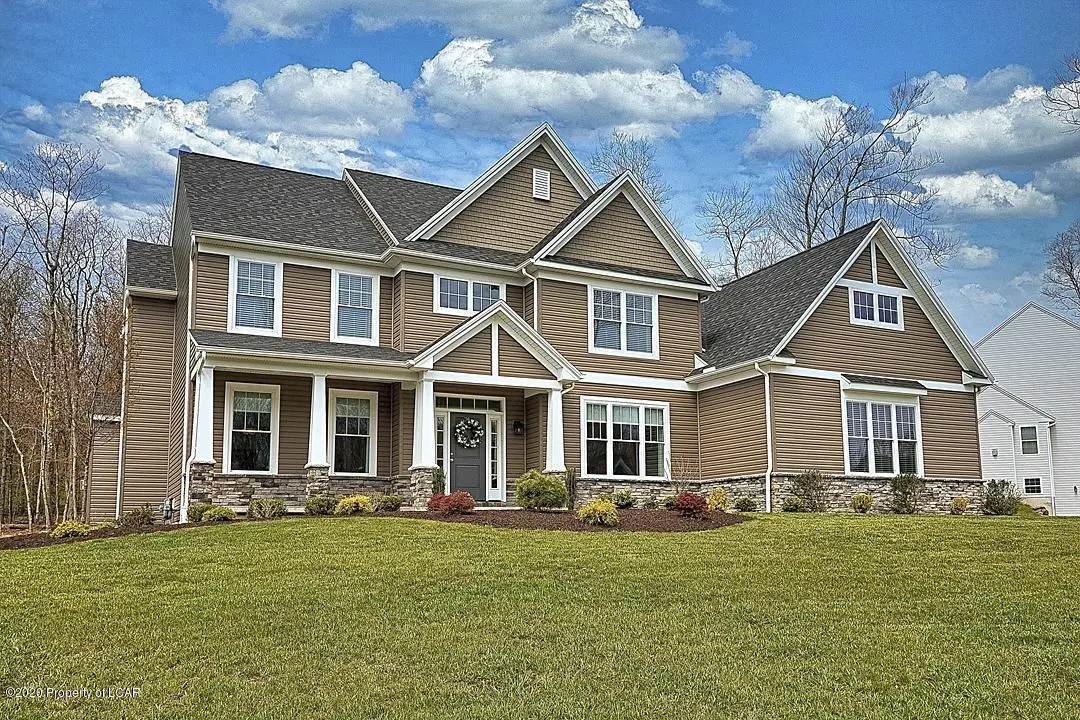1159 Woodberry Drive, Mountain Top in Mountain Top