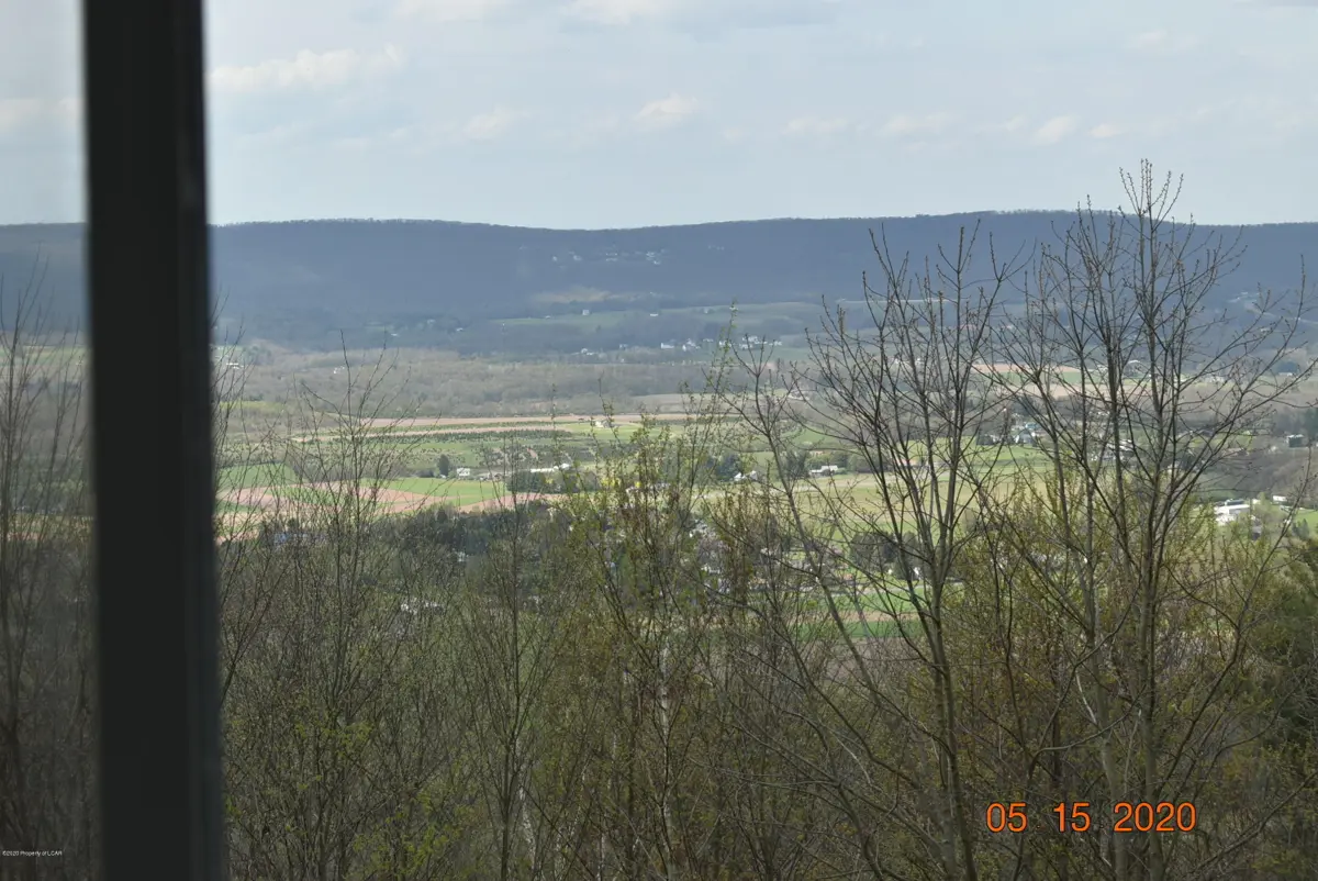 67 Council Crest Road, Hazleton in Hazleton