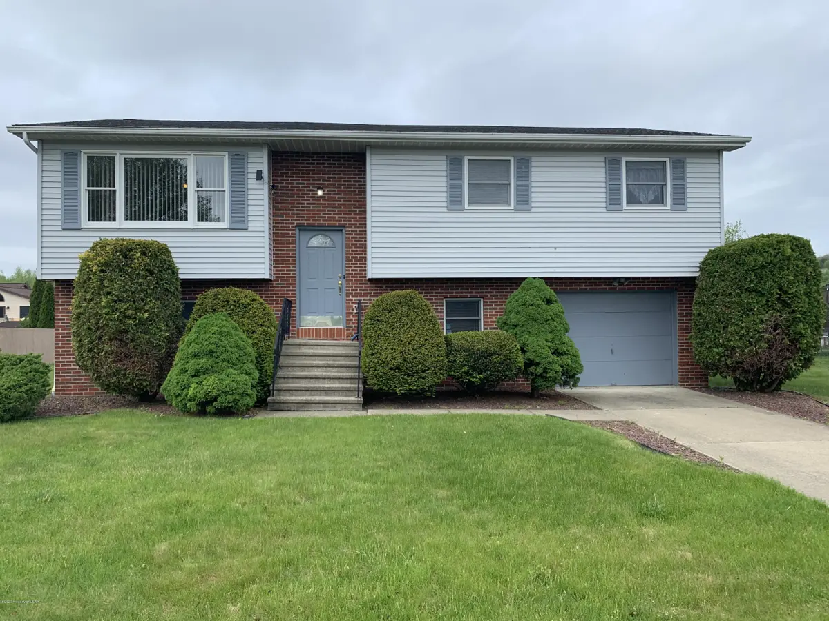 205 Robin Drive, Larksville in Larksville