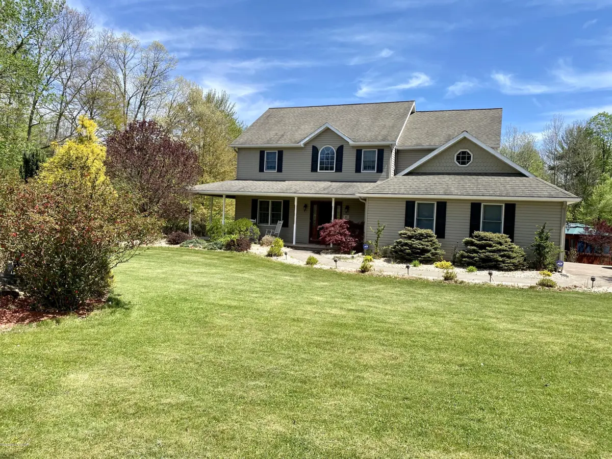 431 Sweet Valley Road, Hunlock Creek in Hunlock Creek
