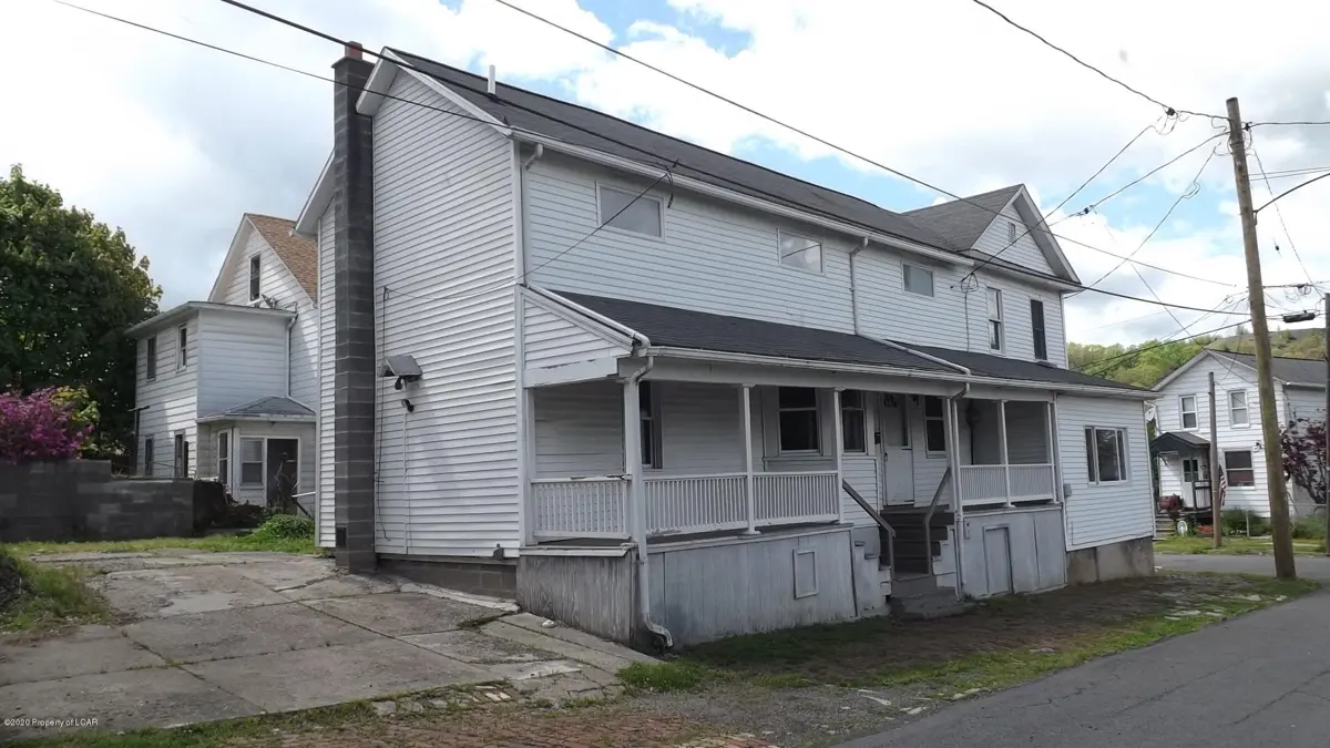 75 Coal and 3 Vine Street, Glen Lyon in Glen Lyon