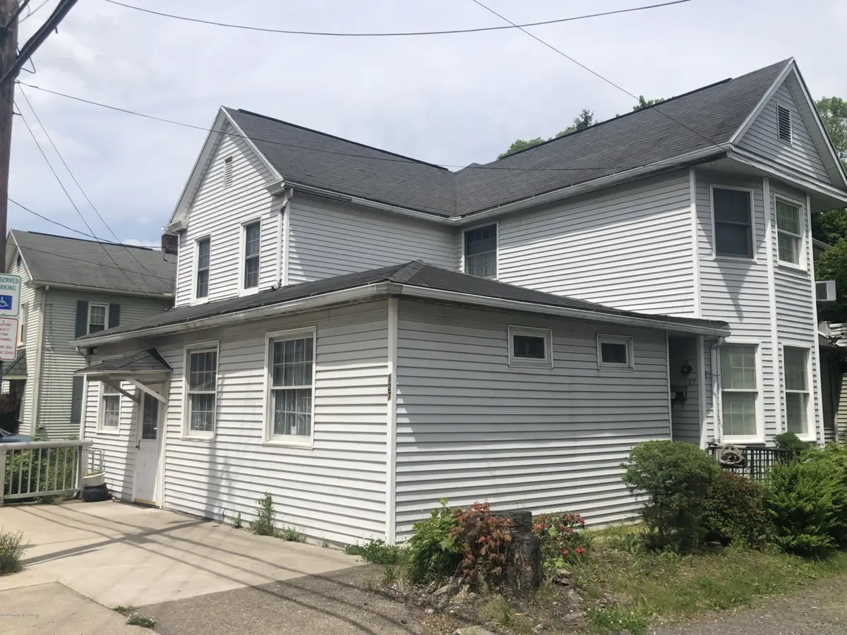 127 Robert Street, Nanticoke in Nanticoke