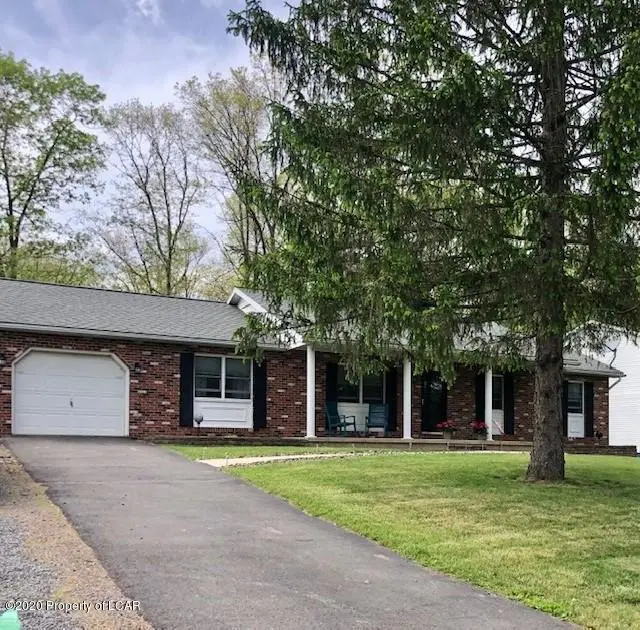 902 Aspen Drive, Mountain Top in Mountain Top