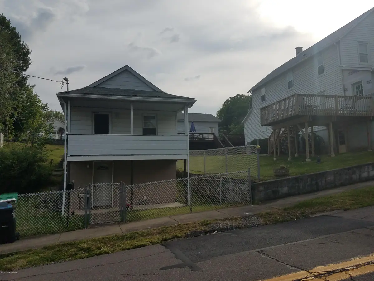 860 North Street, Luzerne in Luzerne