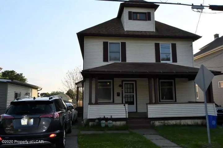 42 Downing Street, Hanover Township in Hanover Township
