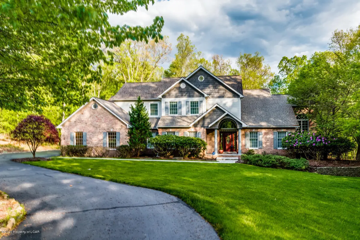 68 Sutton Farms Road, Shavertown in Shavertown