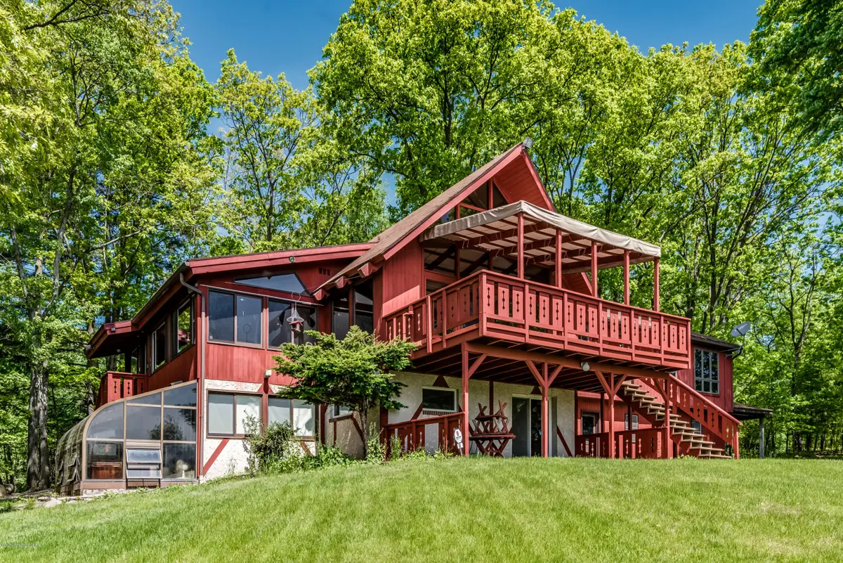 80 Larkview Lane, Larksville in Larksville