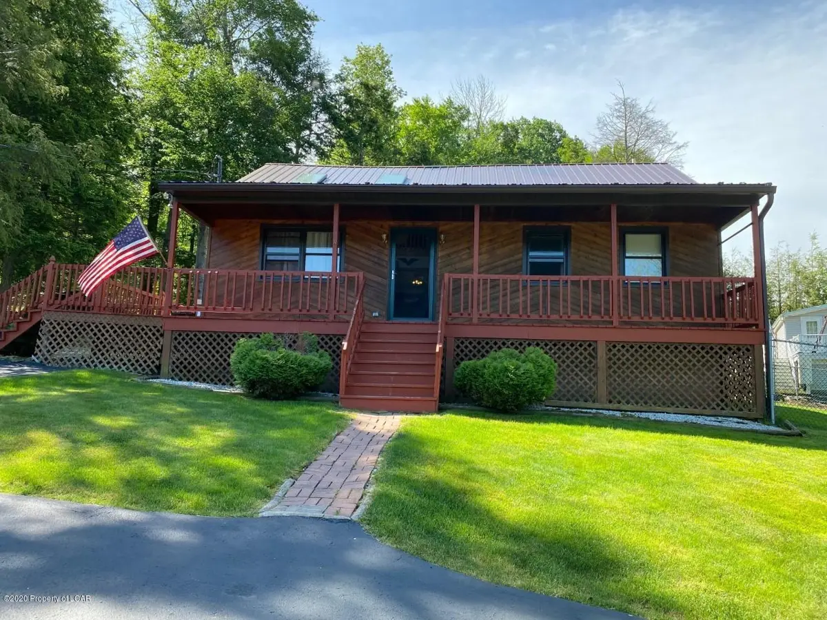 8 Lincoln Street, Harveys Lake in Harveys Lake