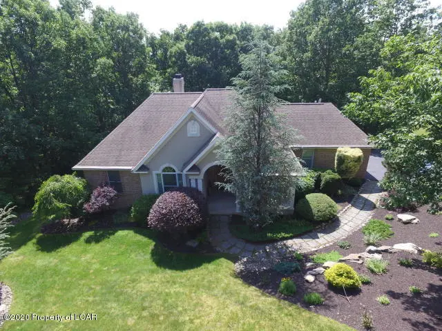 228 Thoreau Drive, Moosic in Moosic