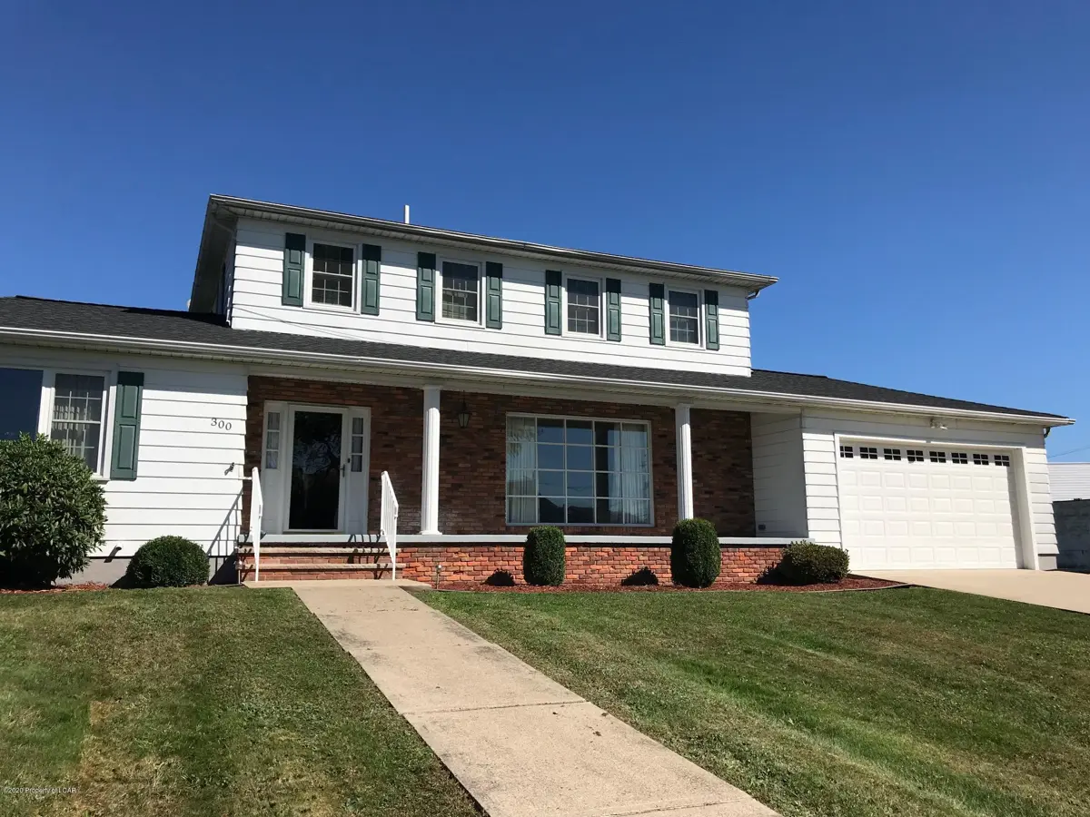 300 Stephanie Drive, Plymouth in Plymouth