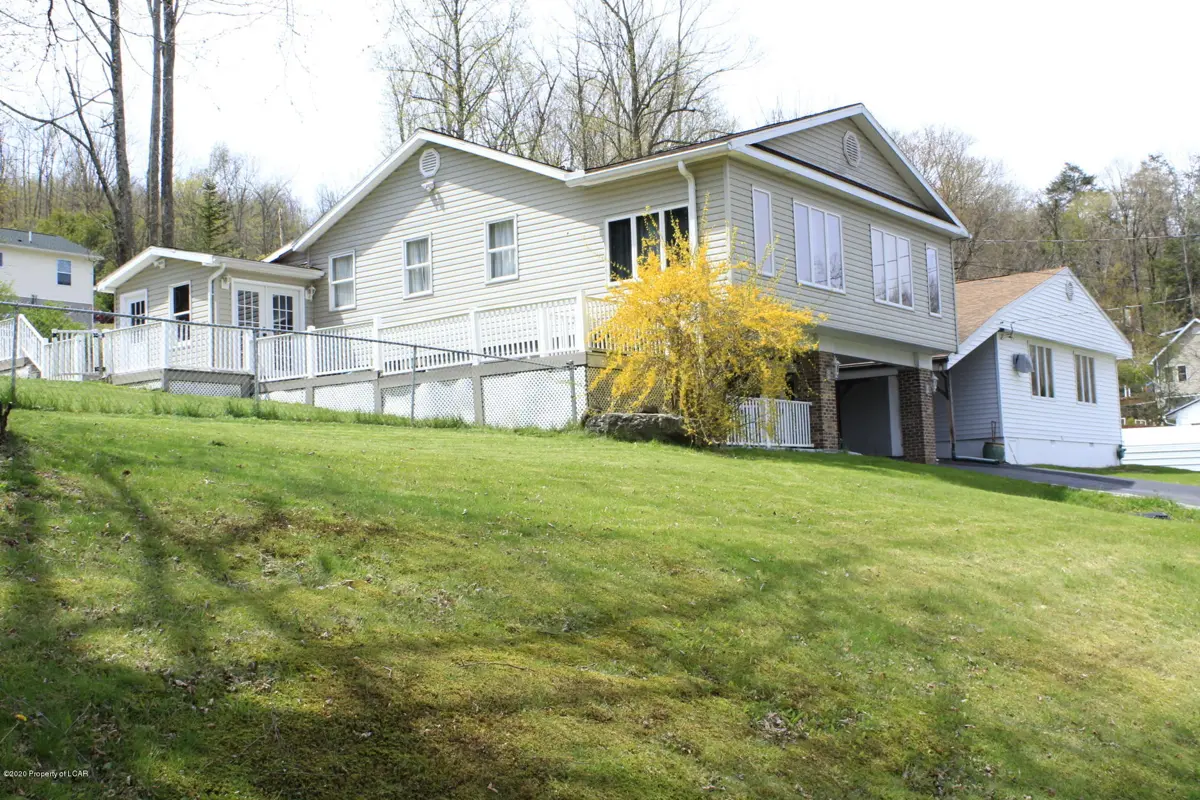 28 Northview Avenue, Harveys Lake in Harveys Lake