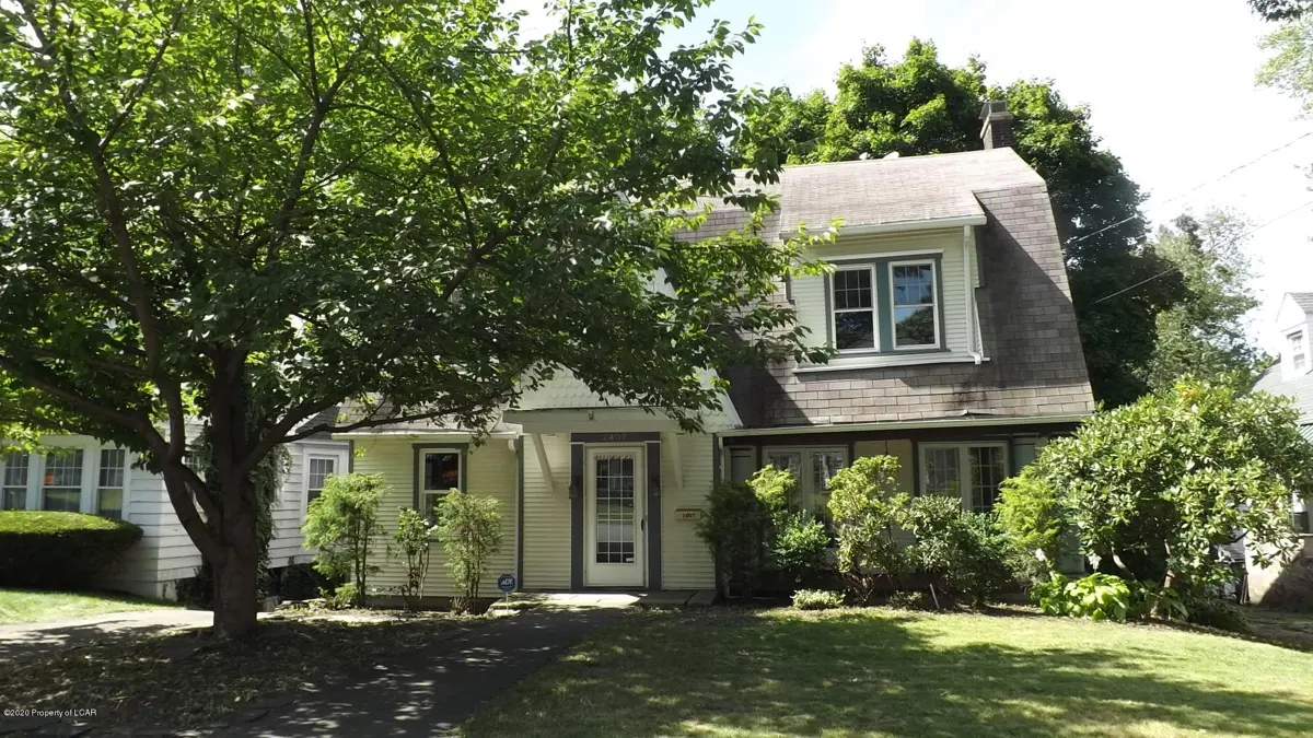 2407 N Washington Avenue, Scranton in Scranton