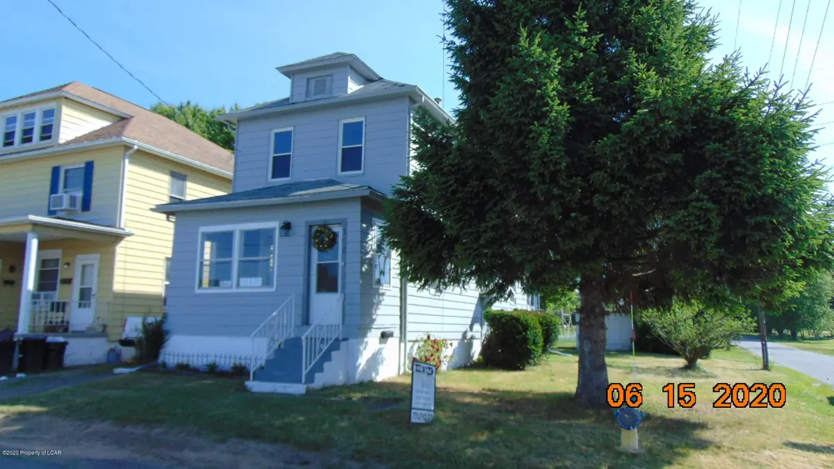 302 Roosevelt Street, Exeter in Exeter