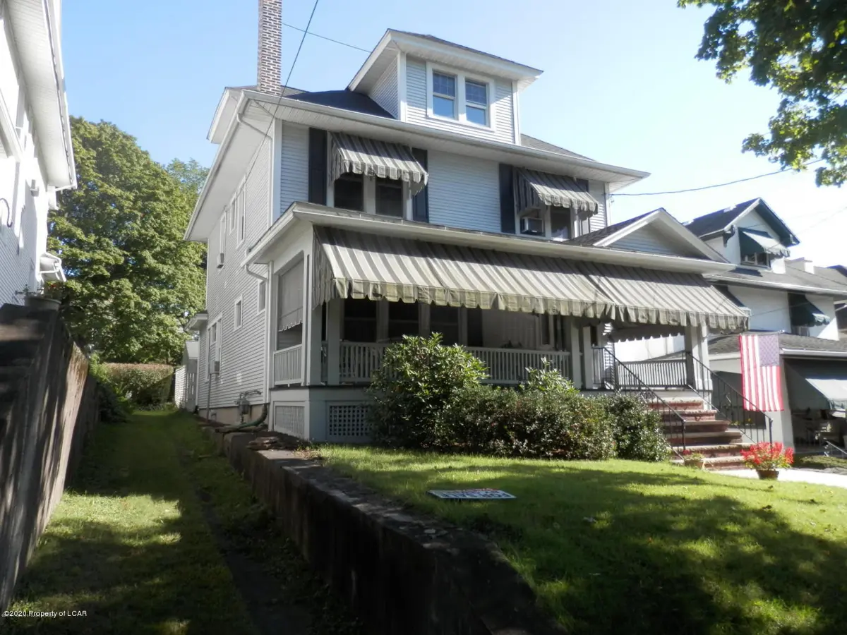 2006 N Washington Avenue, Scranton in Scranton