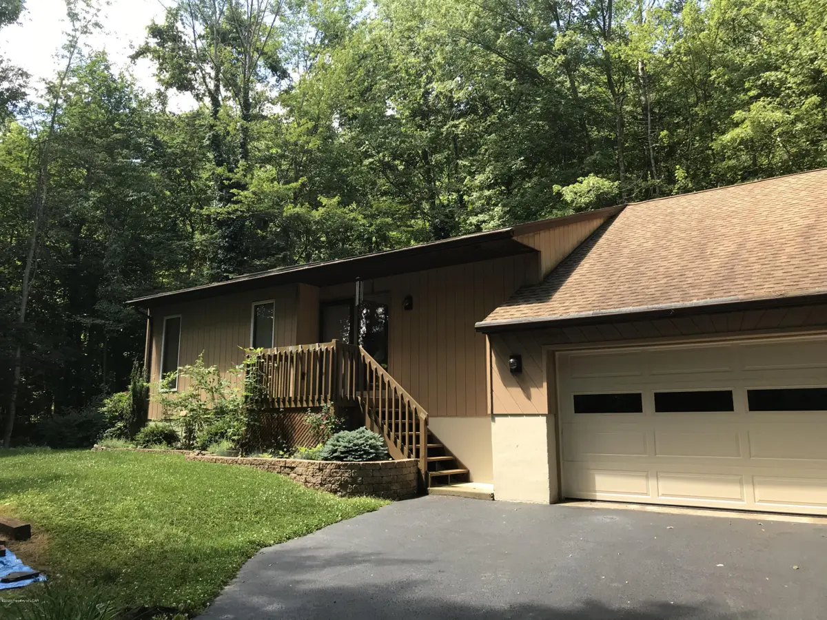 186 Abby Road, Falls in Falls