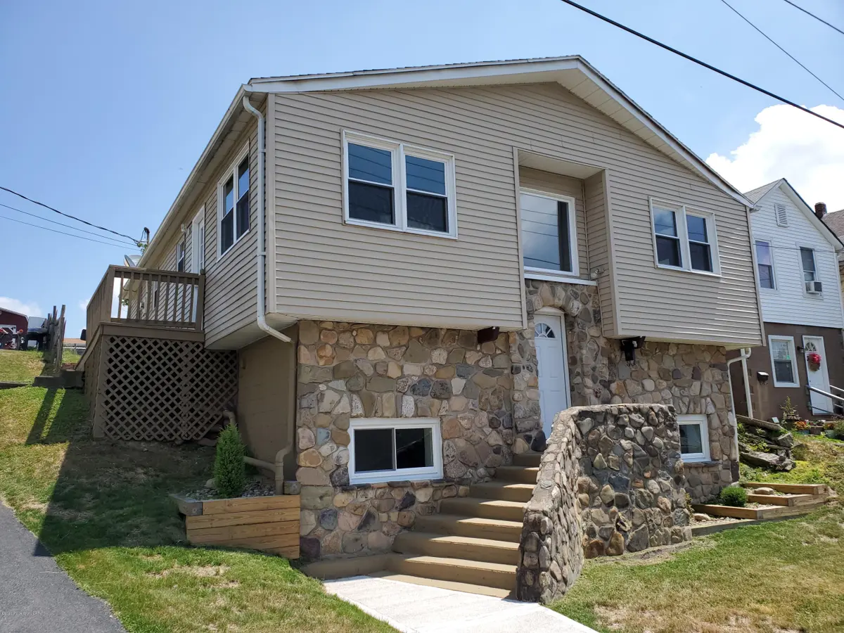 35 Pace Street, Larksville in Larksville