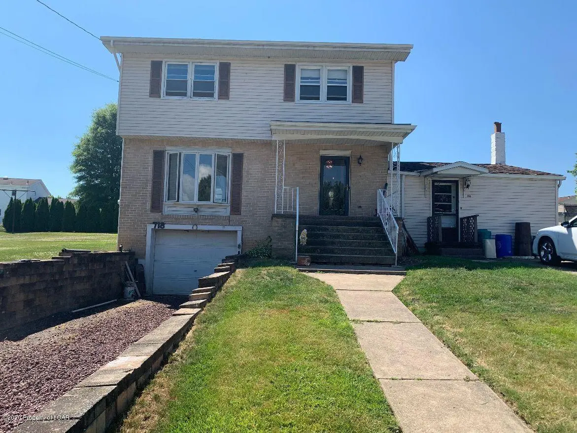 718 River Road, Hanover Township in Hanover Township