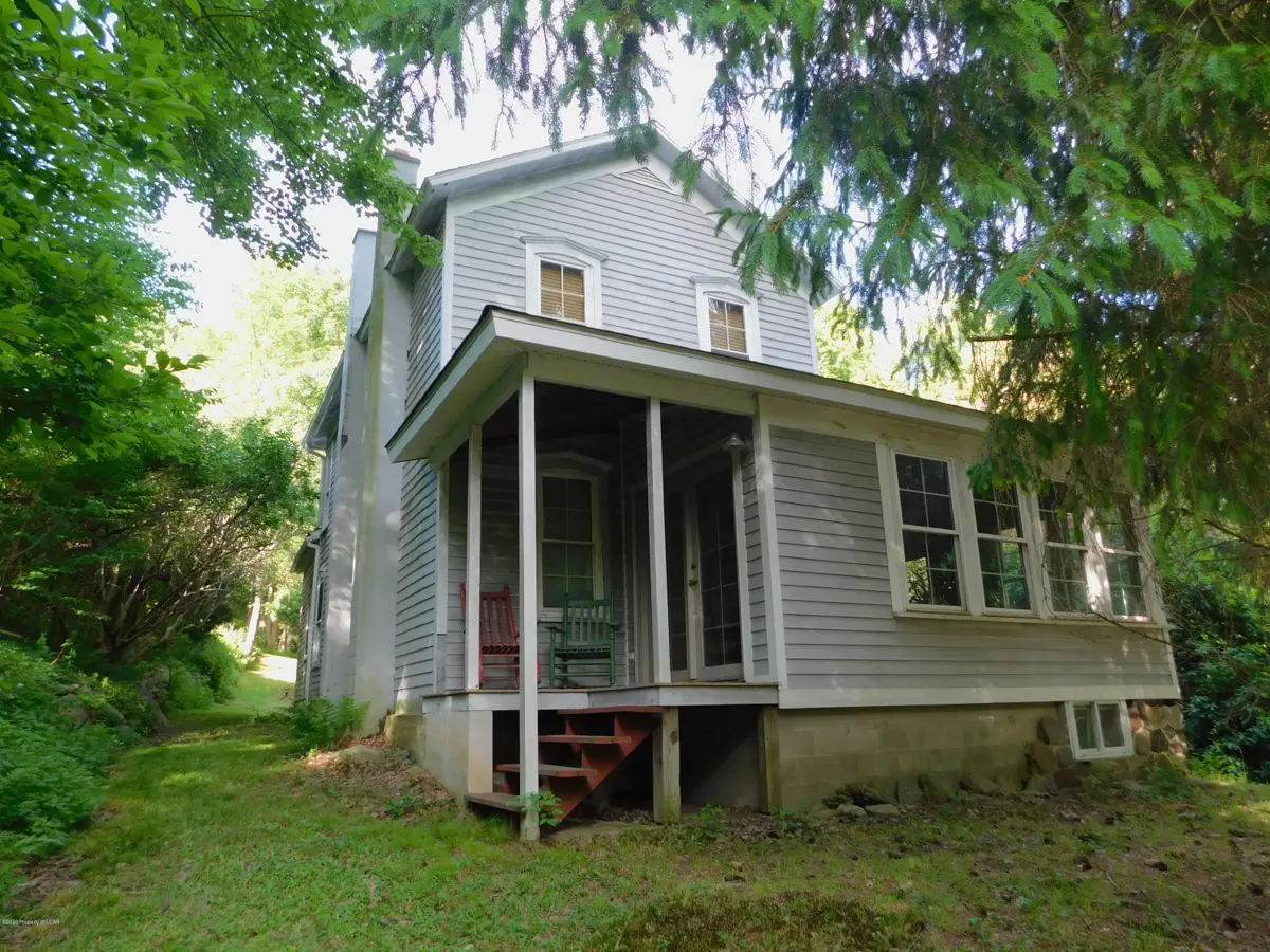 950 Mountain Road, Larksville in Larksville