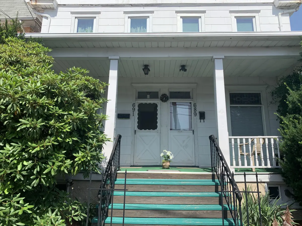 689 N Laurel Street, Hazleton in Hazleton