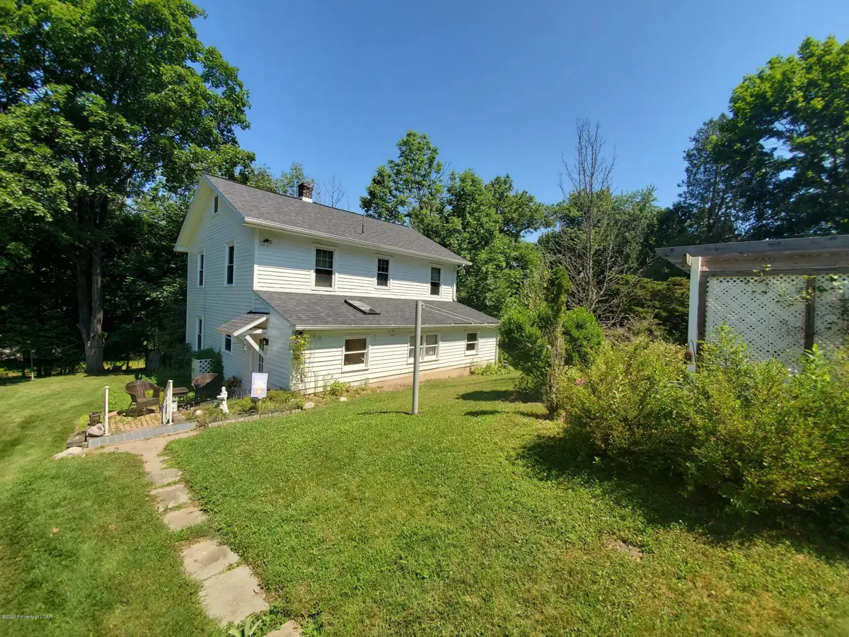 285 Woodlawn Avenue, Mountain Top in Mountain Top