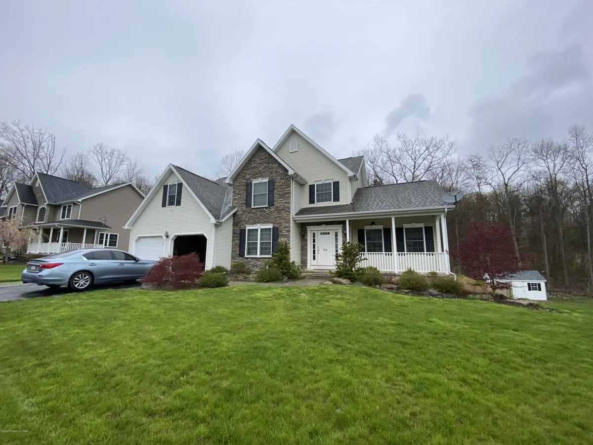 96 Saddle Ridge Drive, Dallas in Dallas